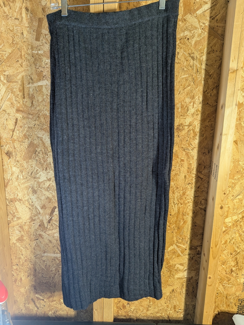 GAP Dark Gray Merino Wool  Ribbed Maxi Skirt